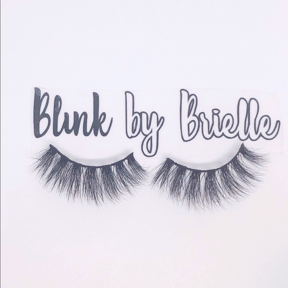 Luxury Mink Lashes - Picture 2 of 5